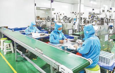 不分昼夜 全力保供(来自疫情防控一线的报道)