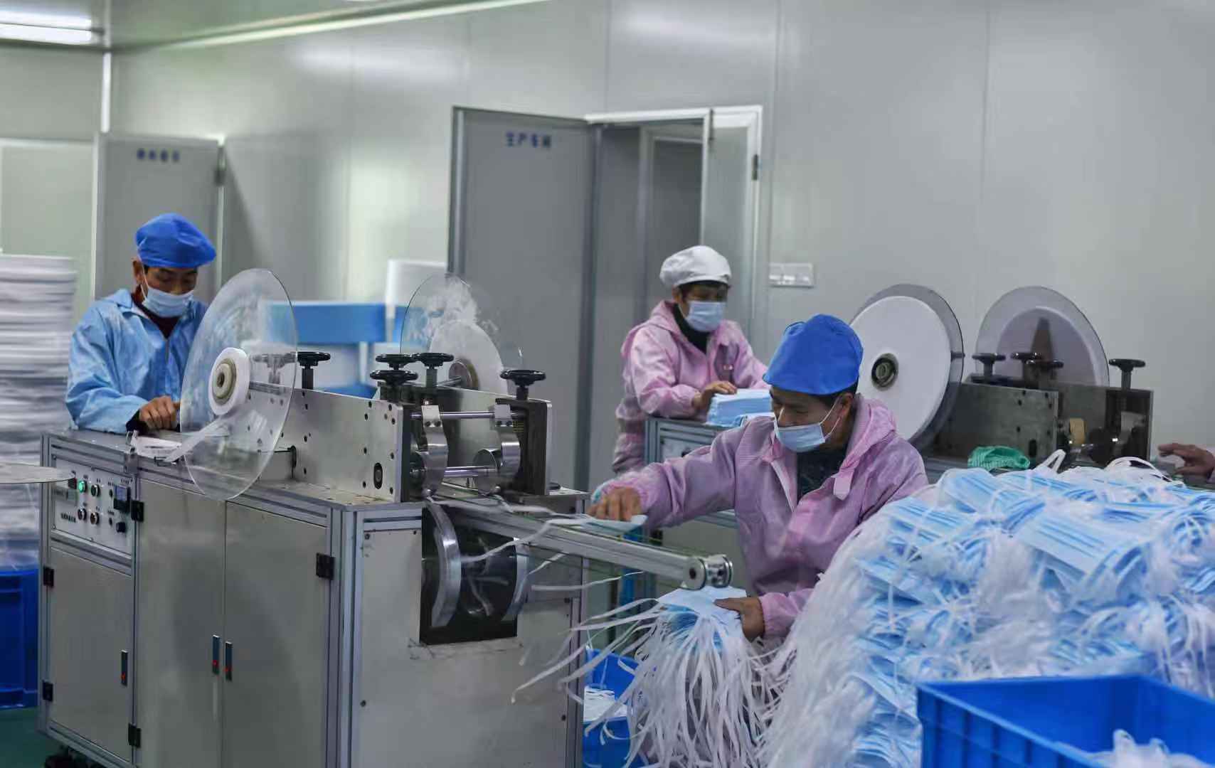 宁波奉化 日夜兼程赶制医用口罩，全力支援疫情防控
